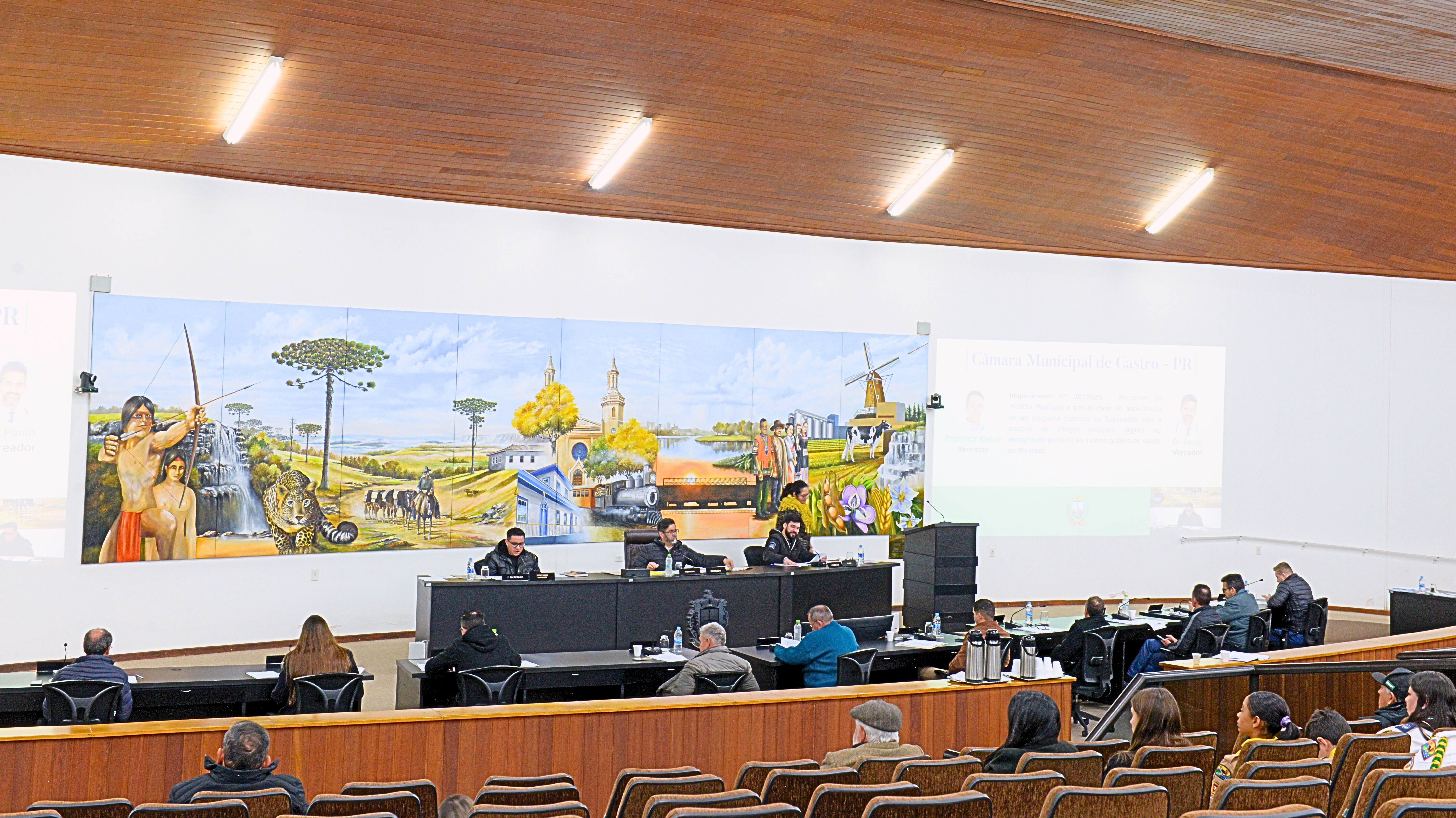 Durante sessão, vereadores apresentam Moção de Apoio às APAEs