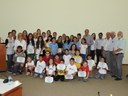 “Saudação à Bandeira”- Escolas e alunos recebem certificados “Saudação à Bandeira”- Escolas e alunos recebem certificados
