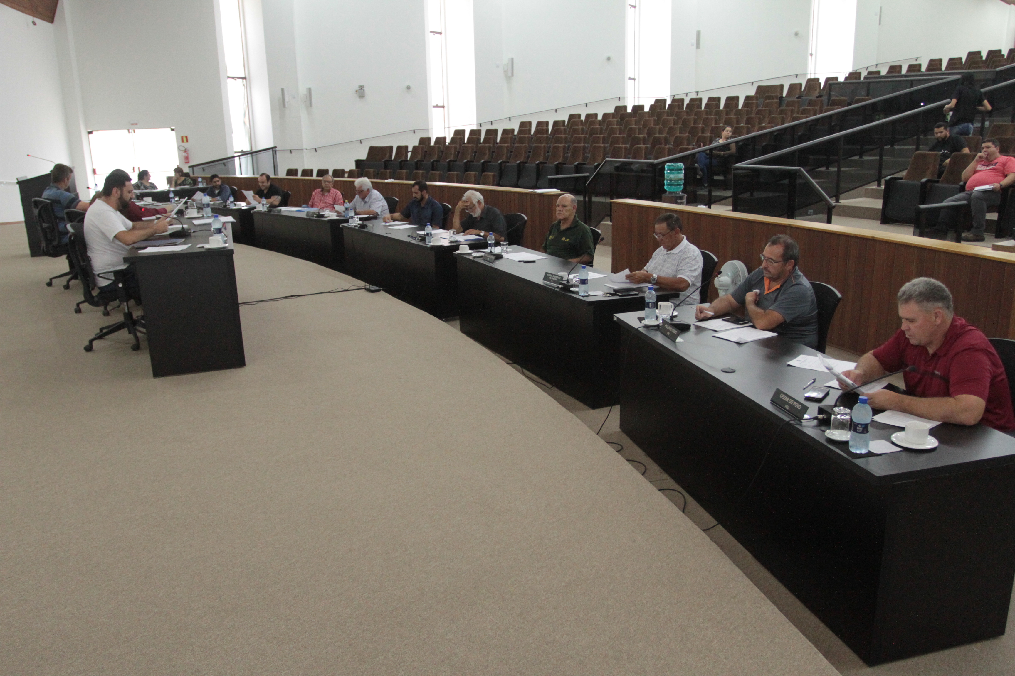 Câmara de Castro elege comissões permanentes para o biênio 2019-2020