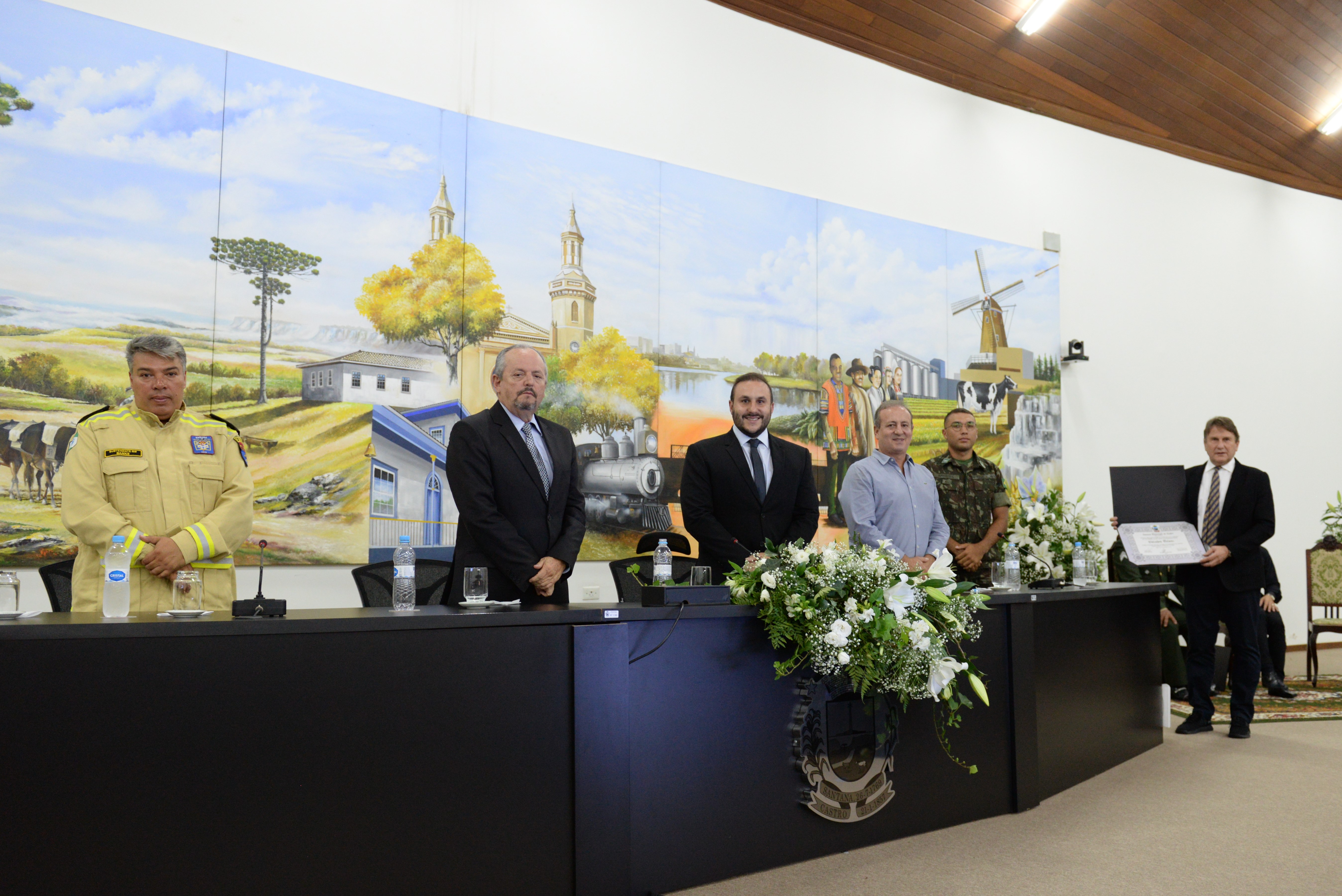 Sessão solene de outorga de títulos de Cidadão Honorário