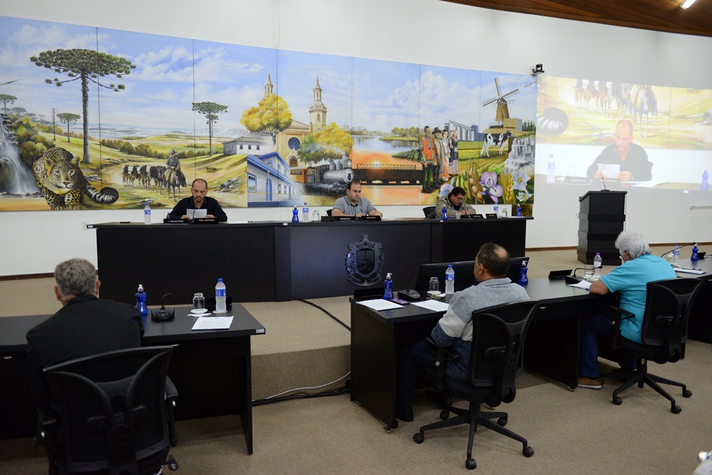 Vereador pede mudança em sentido de rua
