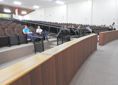 Aud Pub - Metas Fiscais 3 Quadr 2016 - Foto 10.JPG