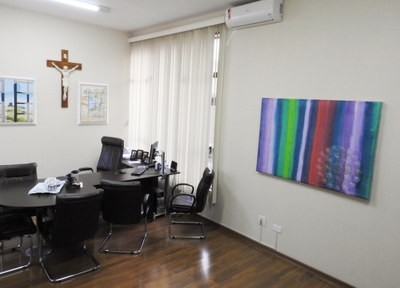 Foto Gabinete com o quadro 2.JPG