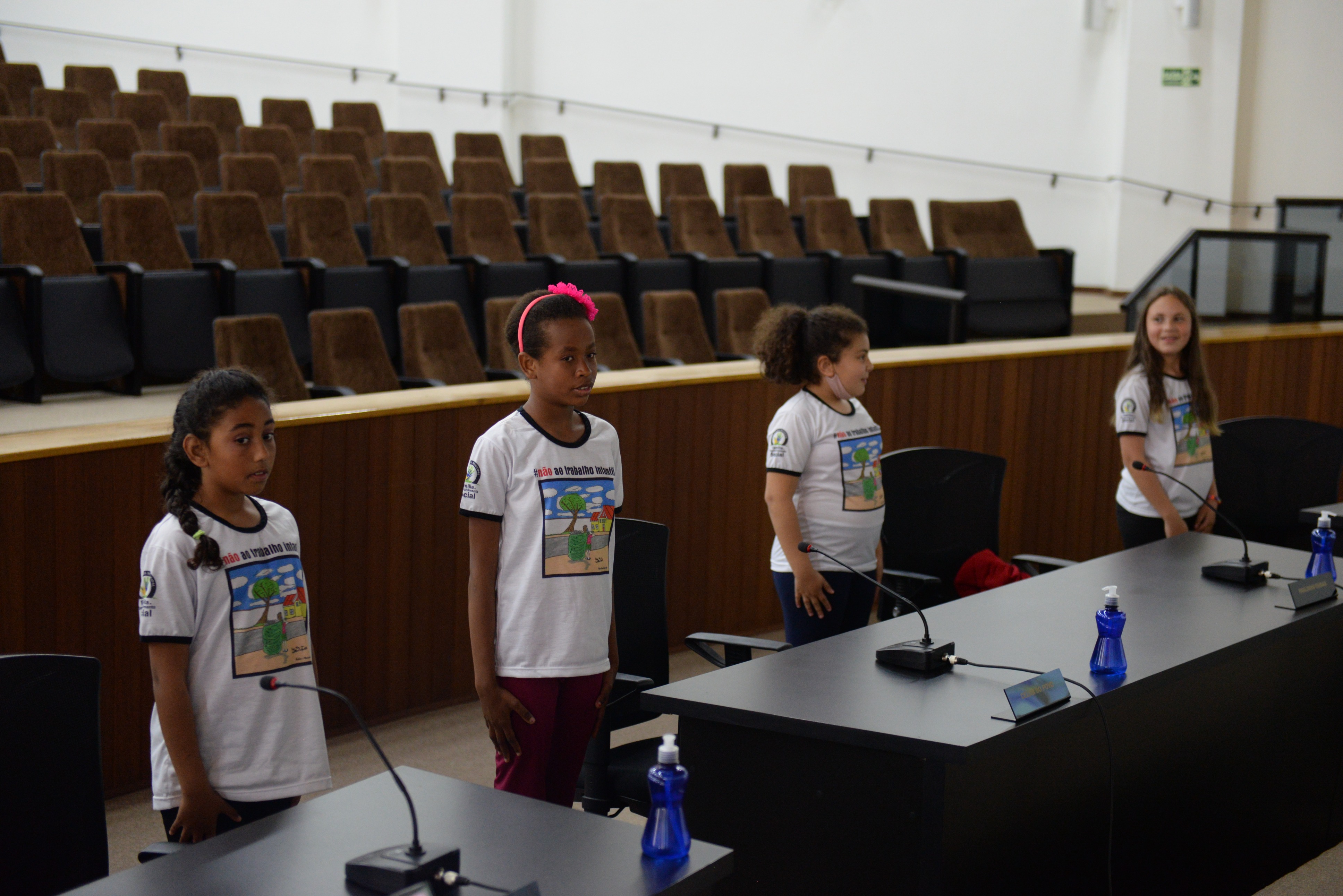 Sessão Criança- Casa da Criança Pe Marcelo Quilici 04-10-2022(1).JPG